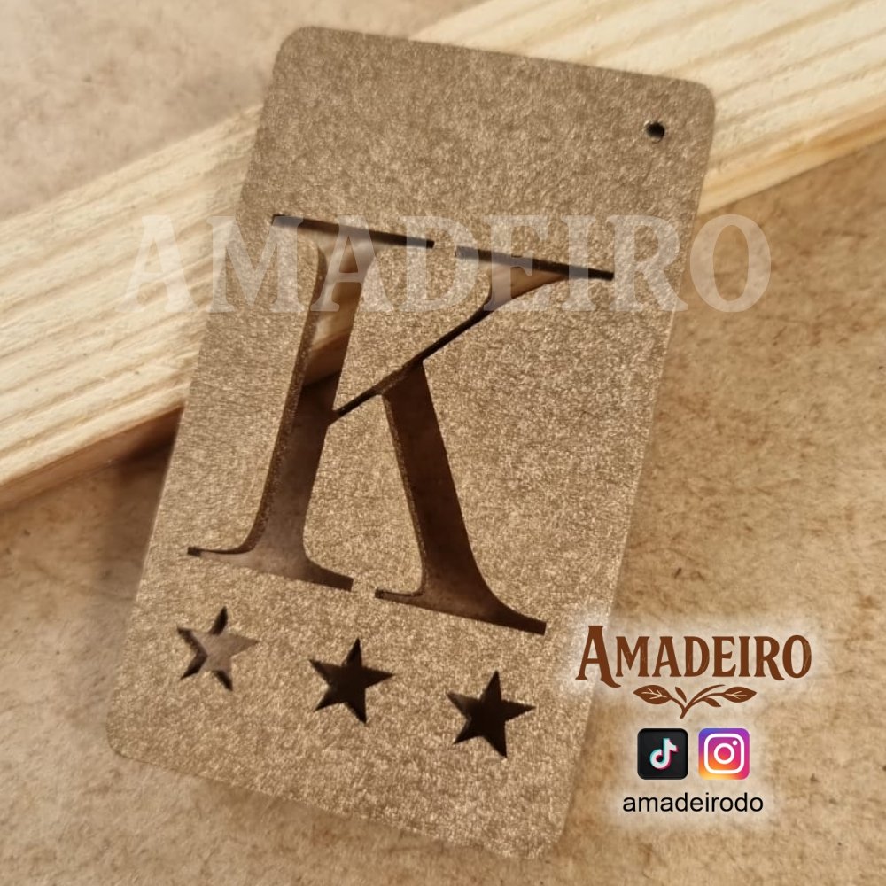 Llavero Inicial calada con estrellas, MDF pintado color dorado - Image 2